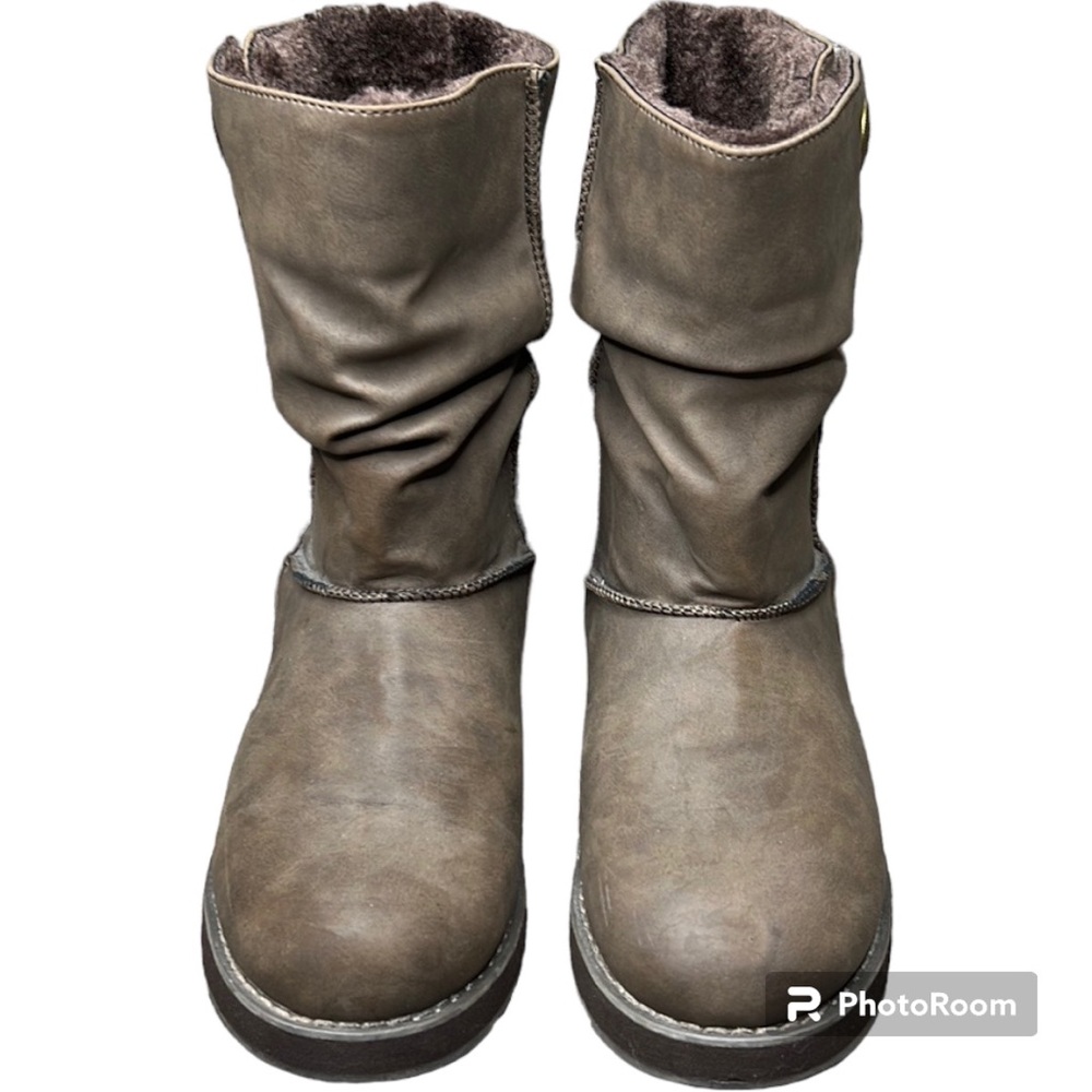 Skechers Womens Keepsakes boots size 6